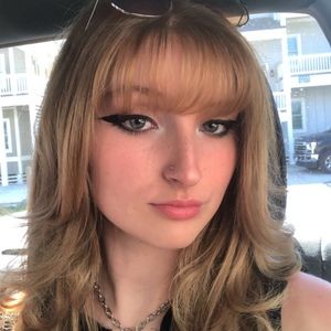 Meet your Posher, Ava